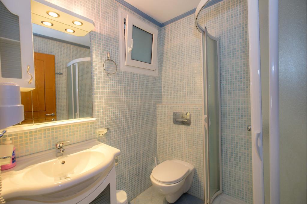 Balkan House Potos Bagian luar foto
